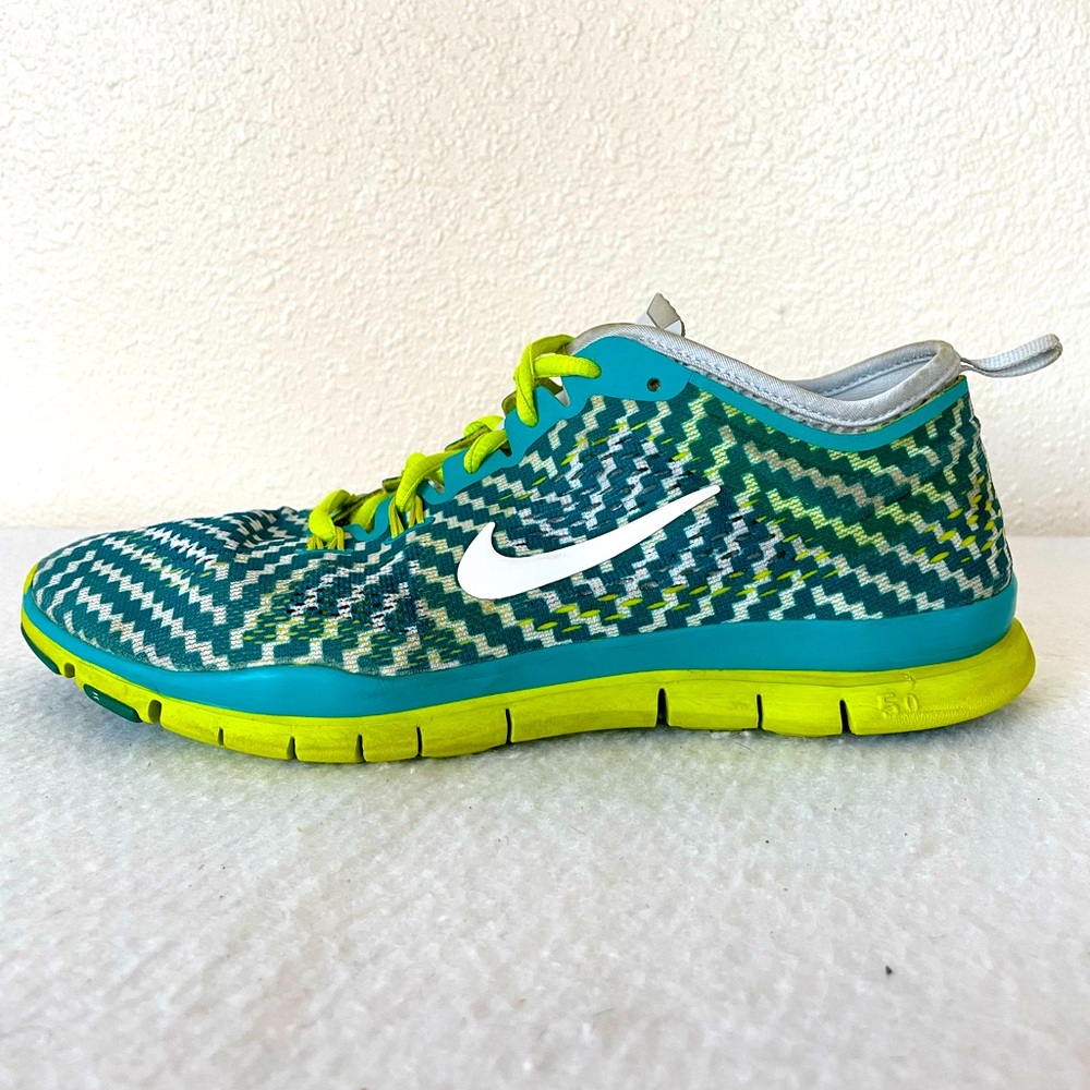 Nike Free 5.0 Women's Size 8 Running Shoes Blue Green Zigzag Lightweight